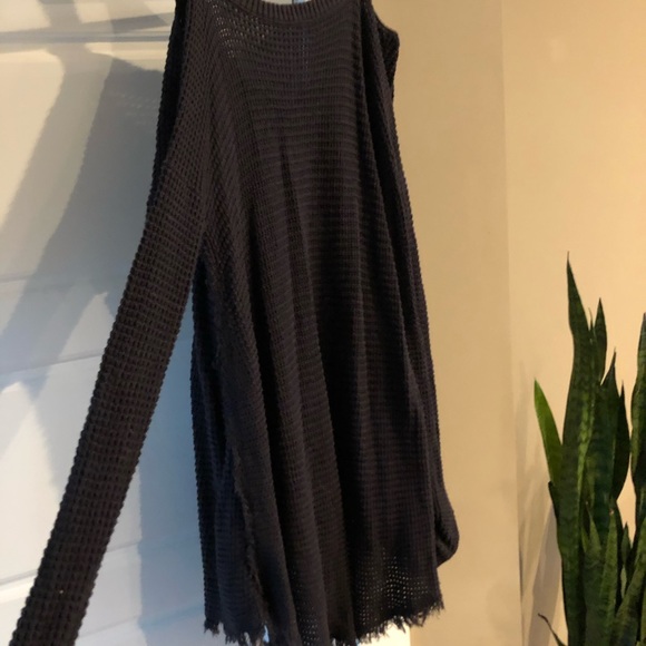 Free People Dark Gray Sweater Size Small - Picture 3 of 3